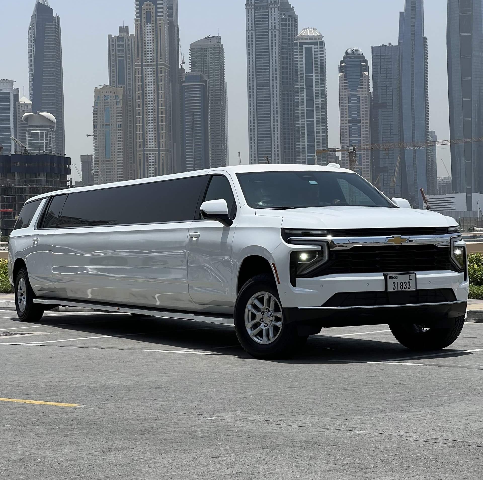 Spark Up Your Night: The Realities of a Limo Ride in Dubai Spark Up Your Night: The Realities of a Limo Ride in Dubai