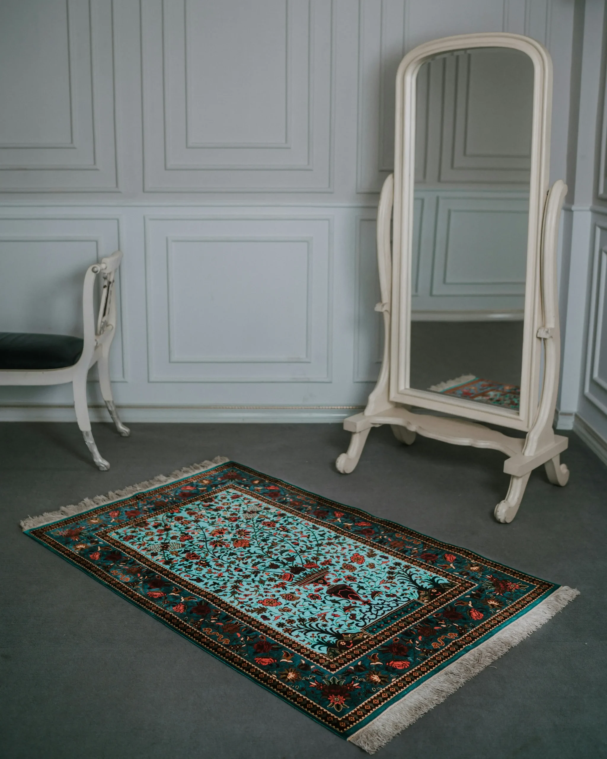 Durable, Seamless Flooring for Moisture-Prone Areas Durable, Seamless Flooring for Moisture-Prone Areas