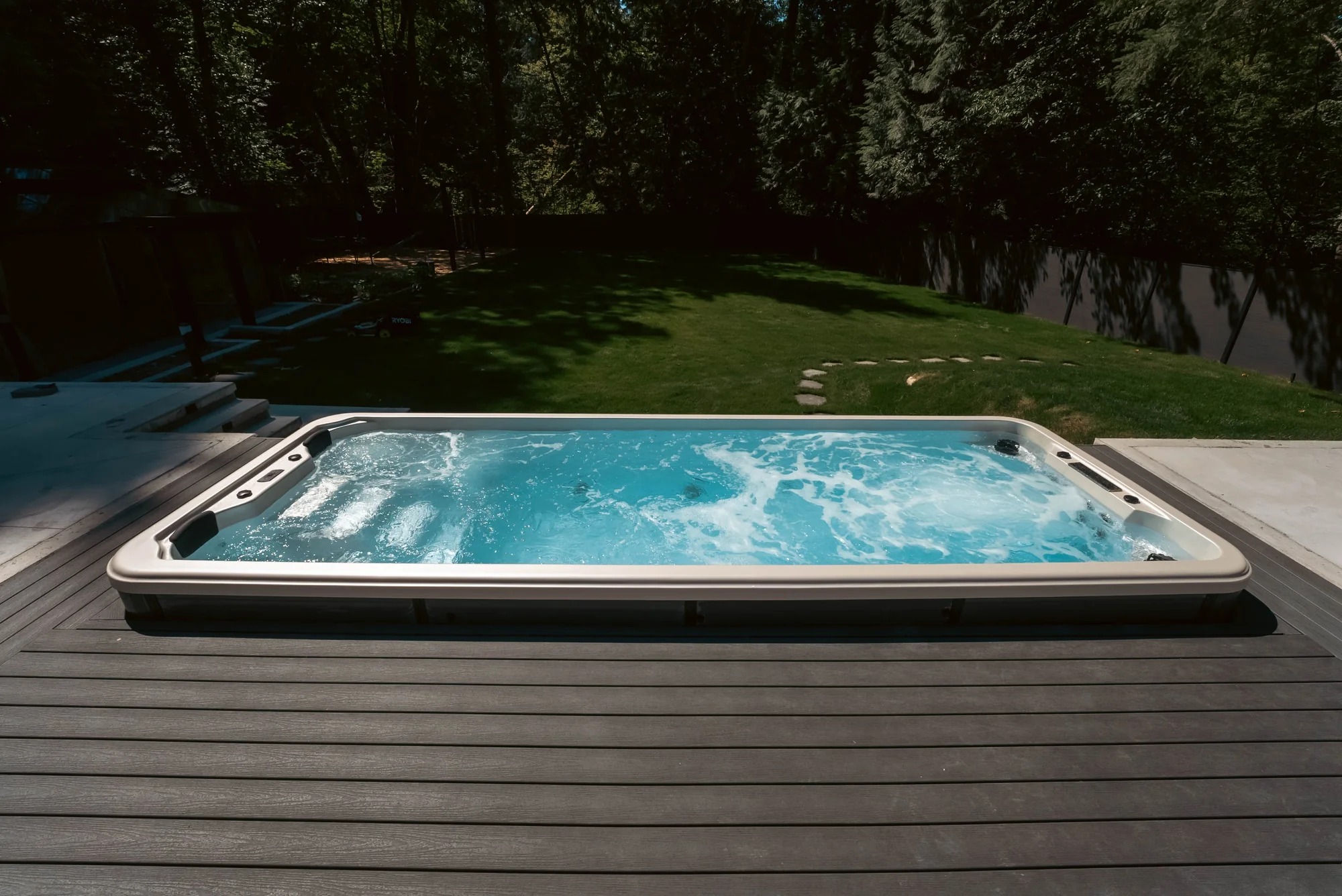 Experience the best of fitness and spa in one compact unit Experience the best of fitness and spa in one compact unit